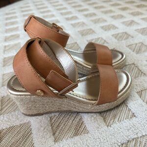 Girls size 2 Stylish Tan Kids Sandals wedges Jessica Simpson